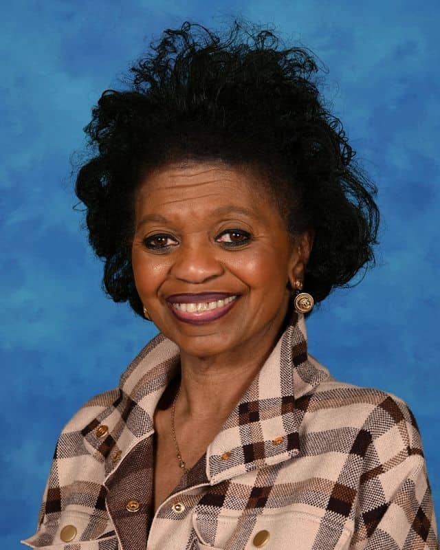 Lora Robertson
